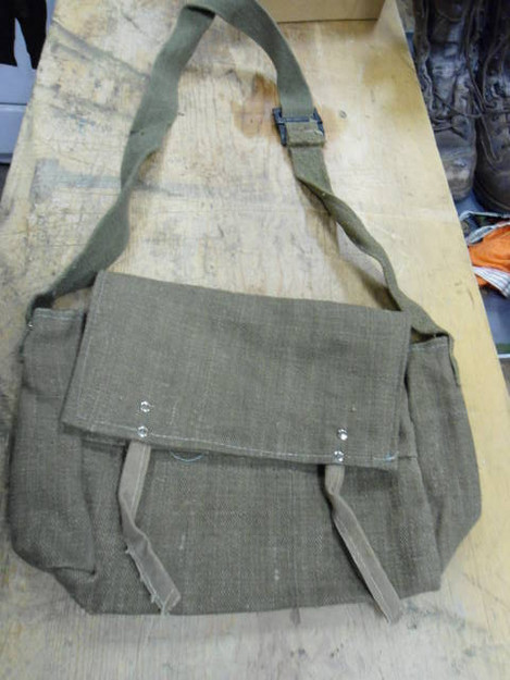 Italian Military Musette Bag (10″ x 8″ x 4″)