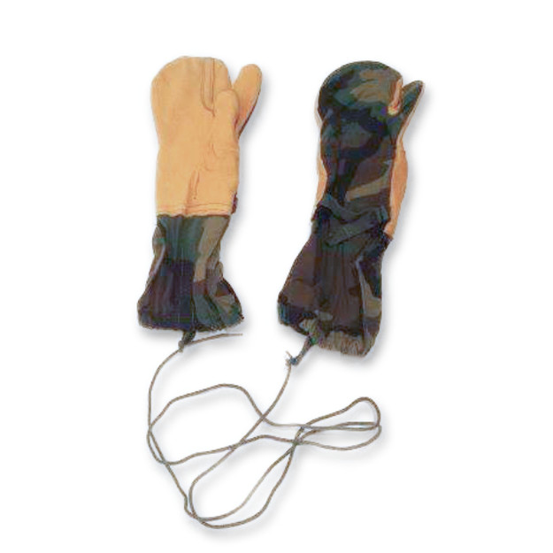 U.S. Military Cold Weather Mitten Shell (Camouflage)
